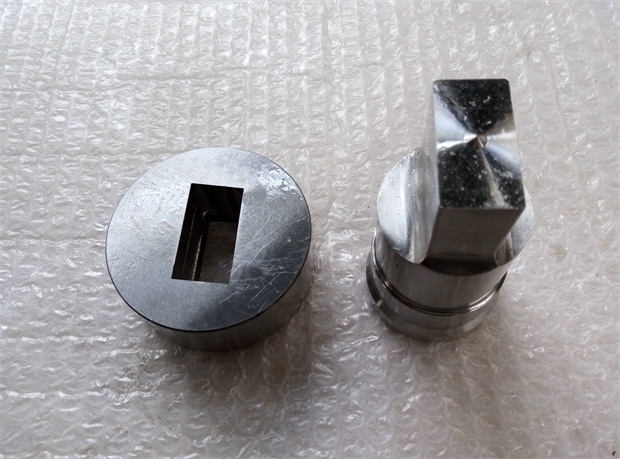 靖江冲孔模具厂家直销
