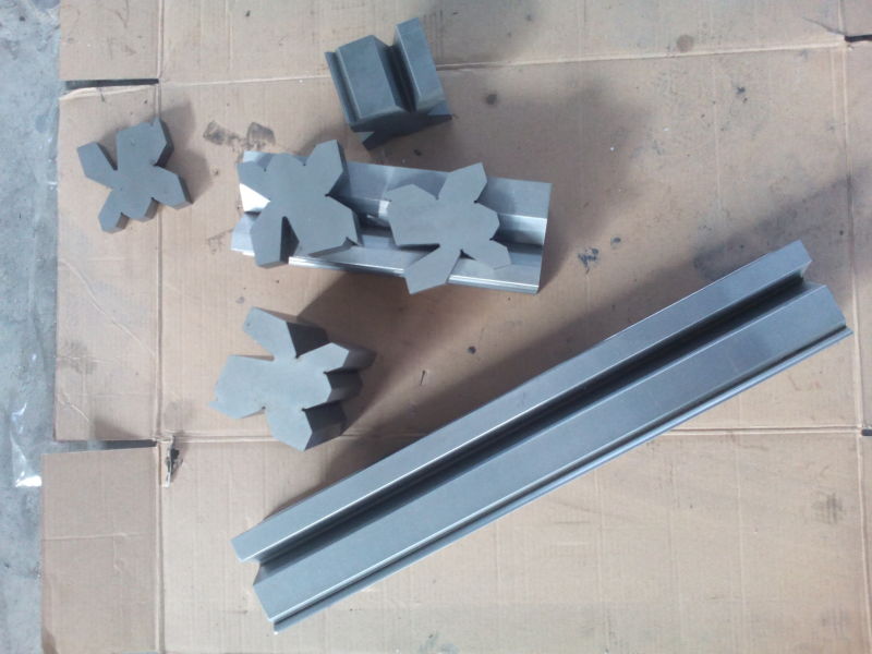靖江冲孔模具定制